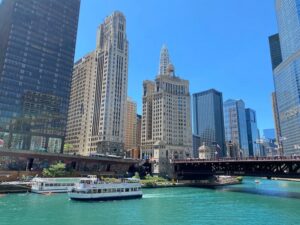 Chicago River with boats and a bridge